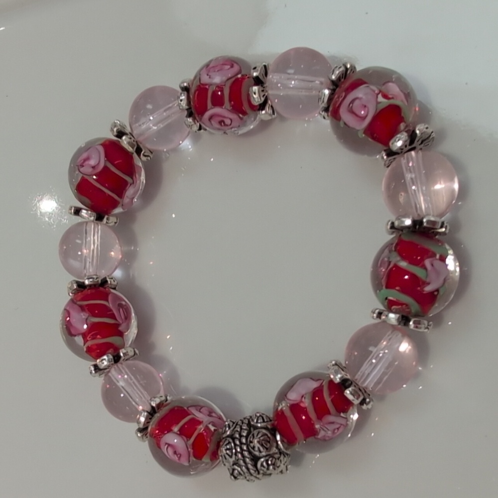 Handmade Glasswork Floral Pink and Red Beaded Stretch Bracelet 6.5" - Picture 3 of 4